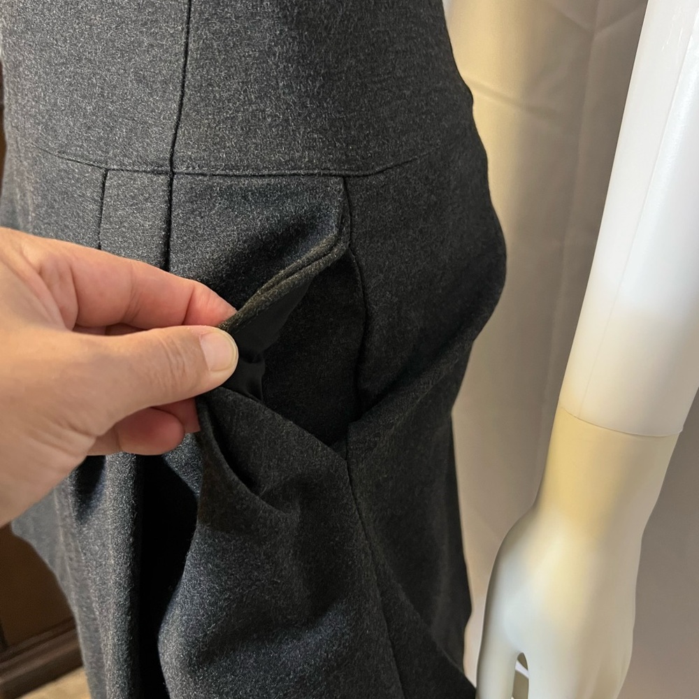 VINCE.EUC. “Ponte” pleated drop waist midi dress.Sleeveless.Charcoal grey.Size 0 - Picture 13 of 15